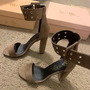 Meet your Posher, Laroyia